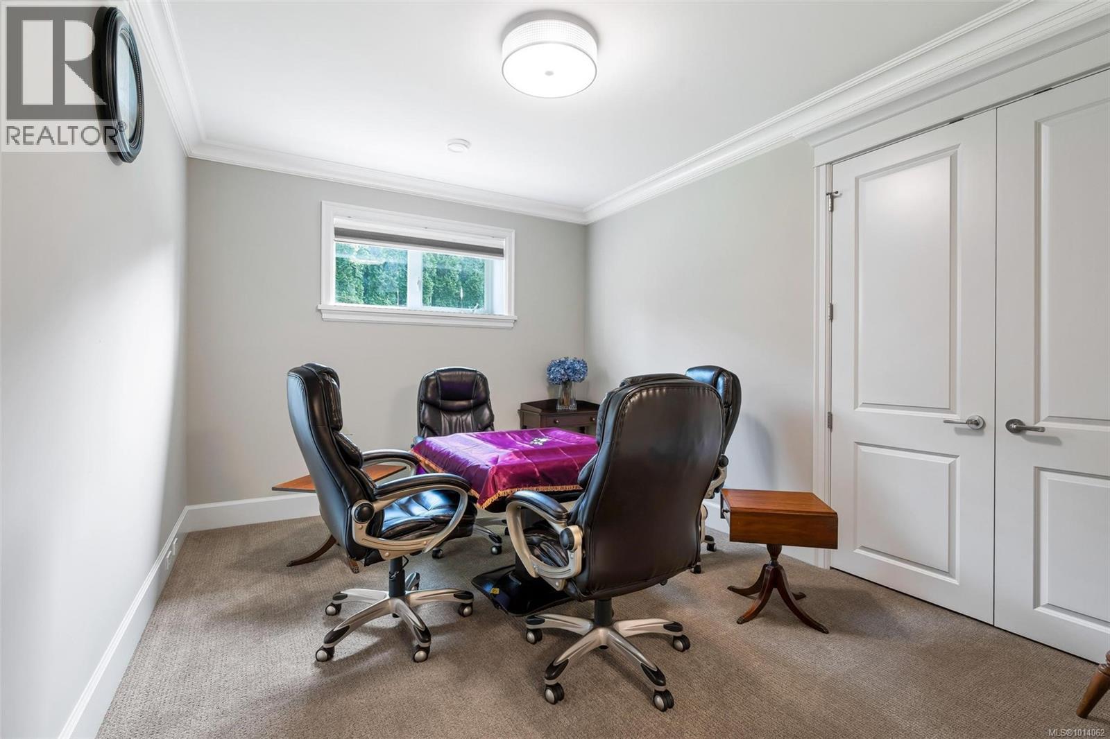 5058 Catalina Terr, Saanich