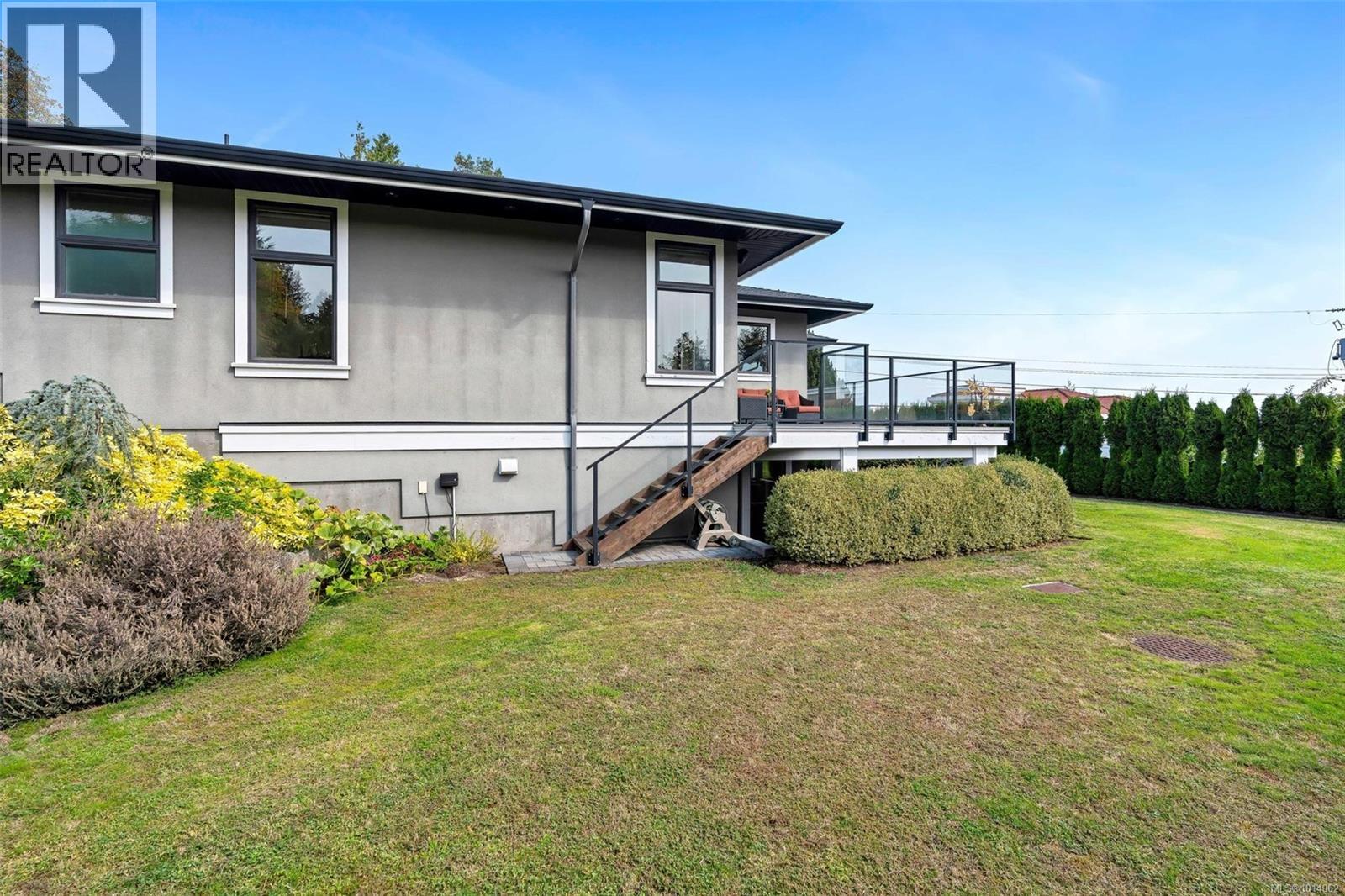 5058 Catalina Terr, Saanich