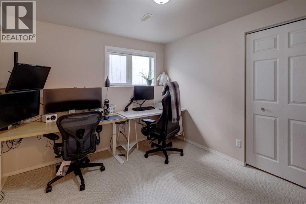 Single Family House Bi-level for Sale in  Arbour Grove Close NW Arbour Lake Calgary 