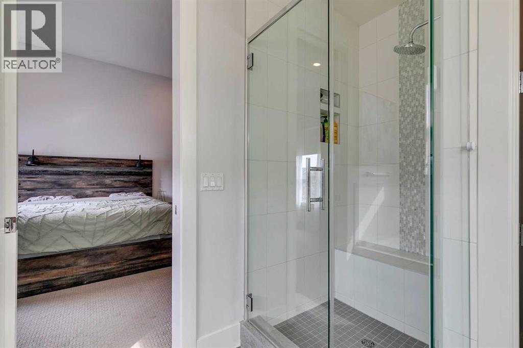 Single Family House for Sale in   Street NW Parkdale Calgary 