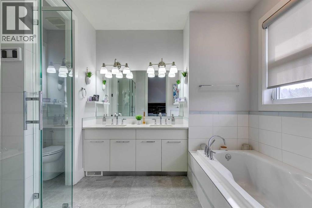 Single Family House for Sale in   Street NW Parkdale Calgary 