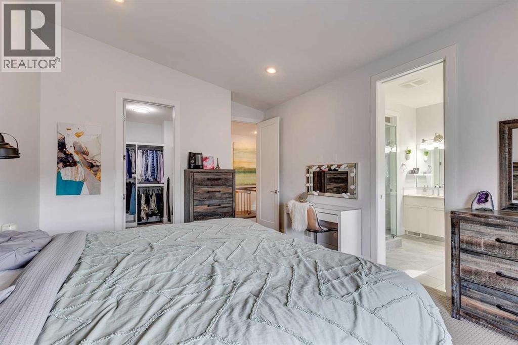 Single Family House for Sale in   Street NW Parkdale Calgary 