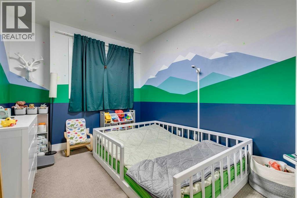 Single Family House for Sale in   Street NW Parkdale Calgary 