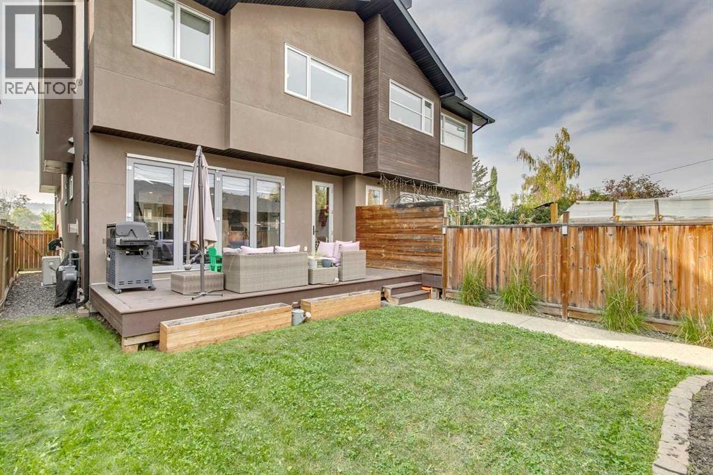 Single Family House for Sale in   Street NW Parkdale Calgary 