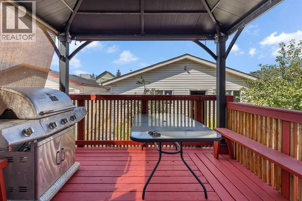Single Family House for Sale in  Tarington Way NE Taradale Calgary 