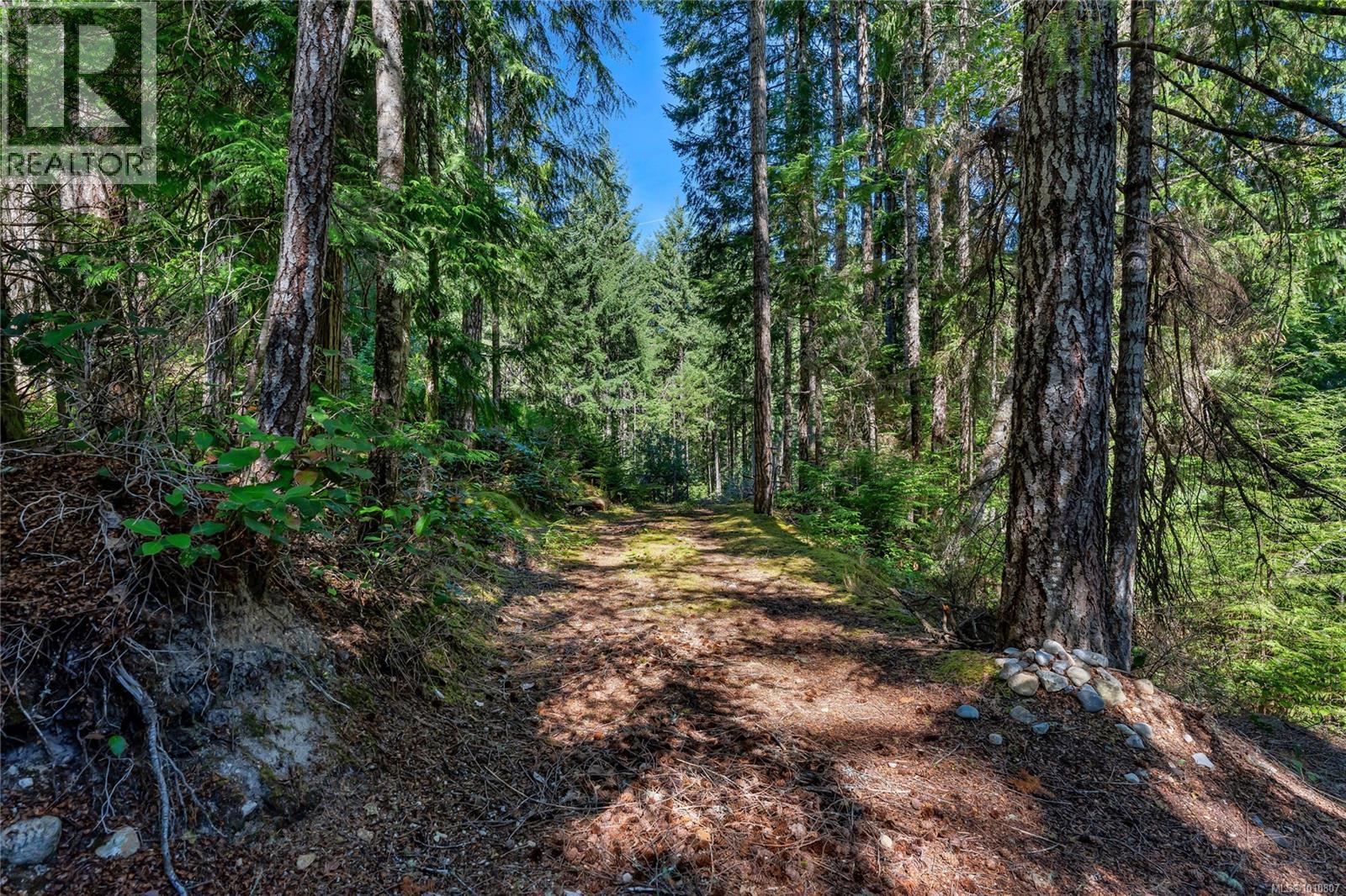 3550 Lakeshaw Rd, Cobble Hill