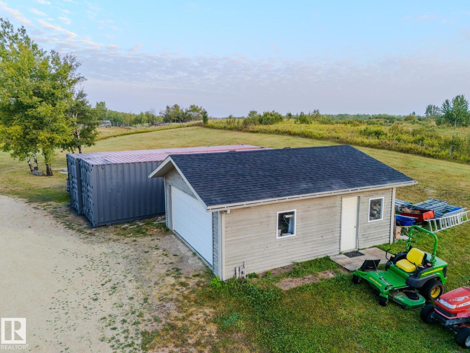 22250 TWP ROAD 512, Rural Strathcona County