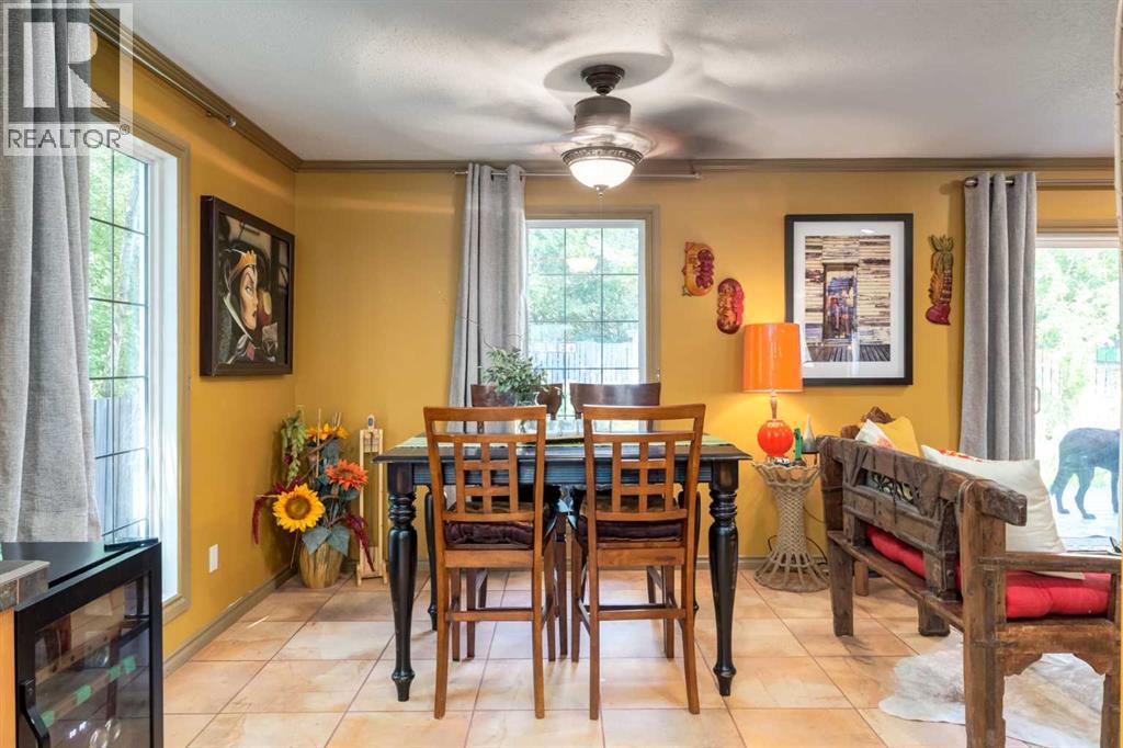 
          235 5 Street
            <br/>
            <span>Drumheller</span>
            , 
            <span>AB</span>
             <span>T0J0Y4</span>
         - Photo 11