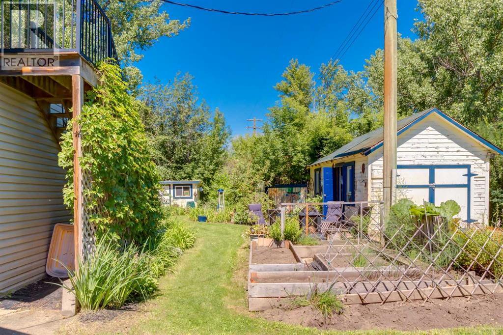 
          235 5 Street
            <br/>
            <span>Drumheller</span>
            , 
            <span>AB</span>
             <span>T0J0Y4</span>
         - Photo 23