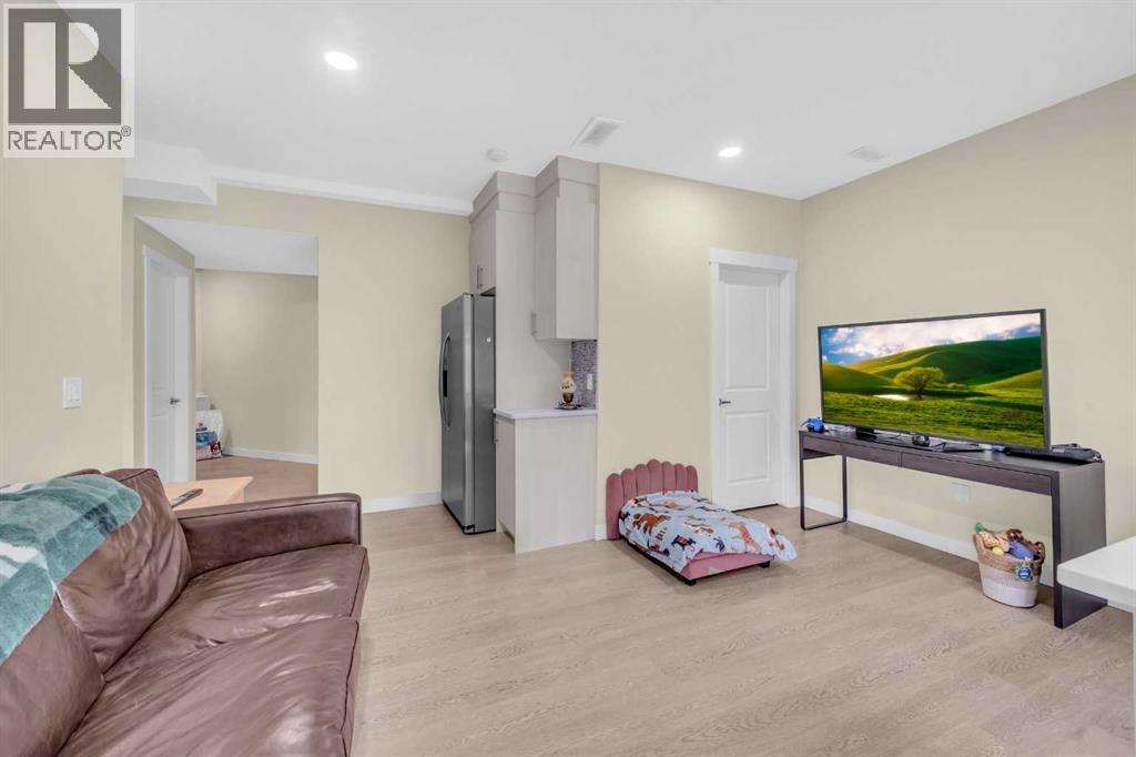 3 Sunset Court, Cochrane