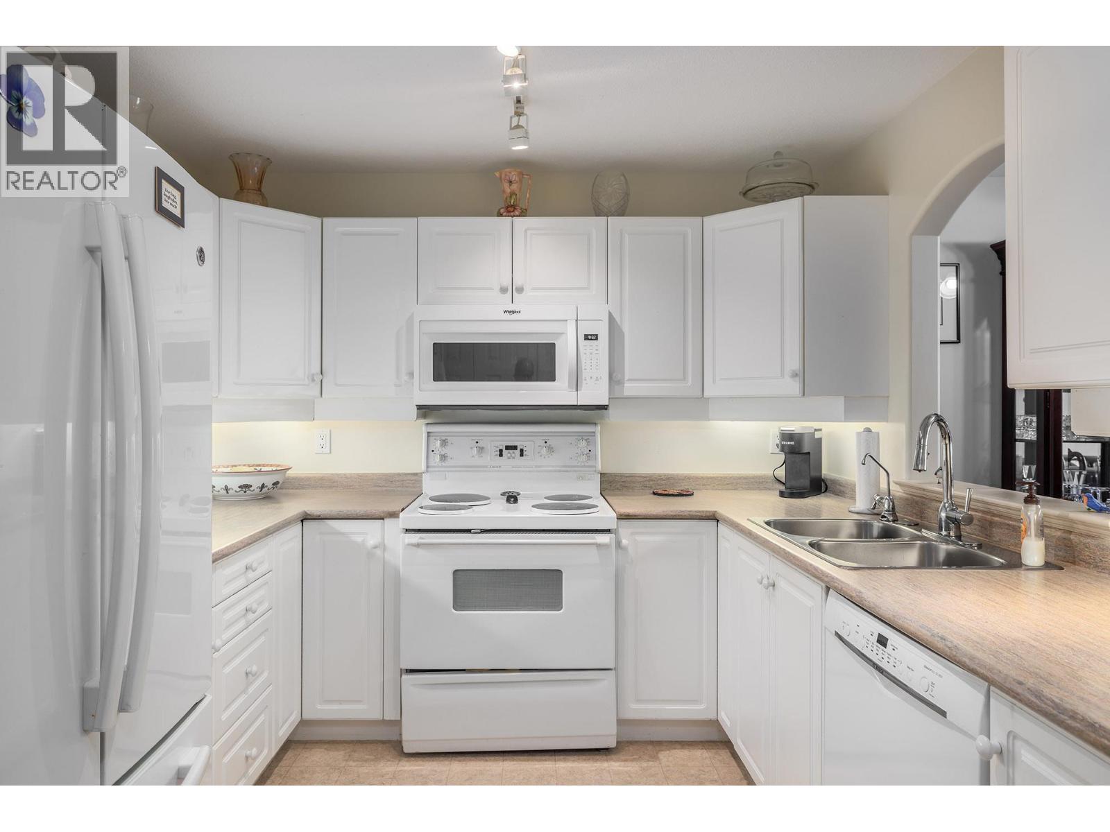 307 555 Houghton Road, Kelowna