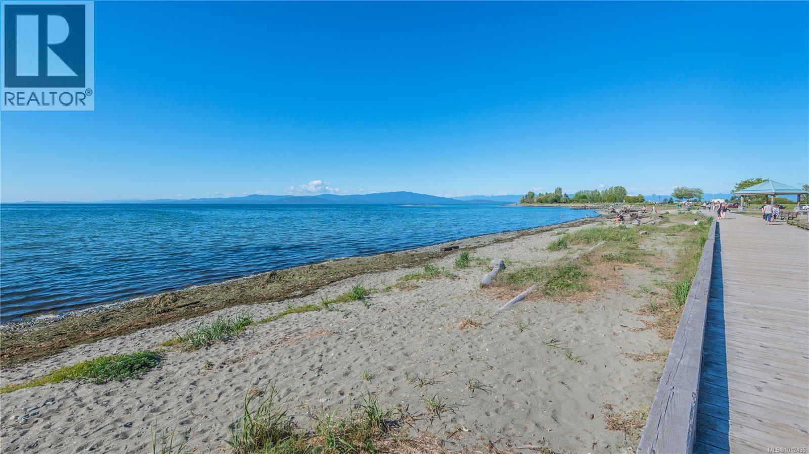 103 240 Stanford Ave E, Parksville