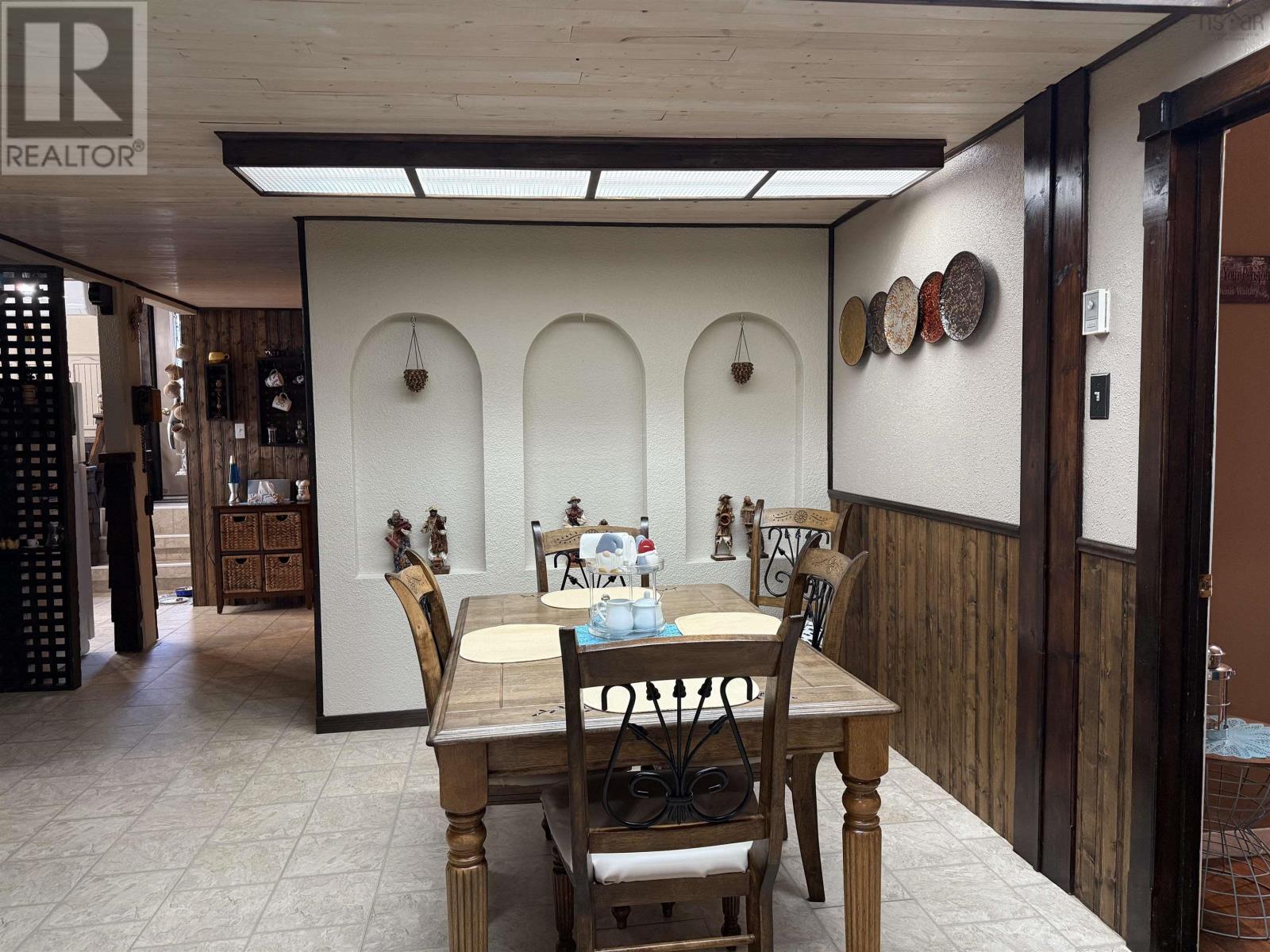 Property 17 of 49 of 19 Dick Giffins Hill