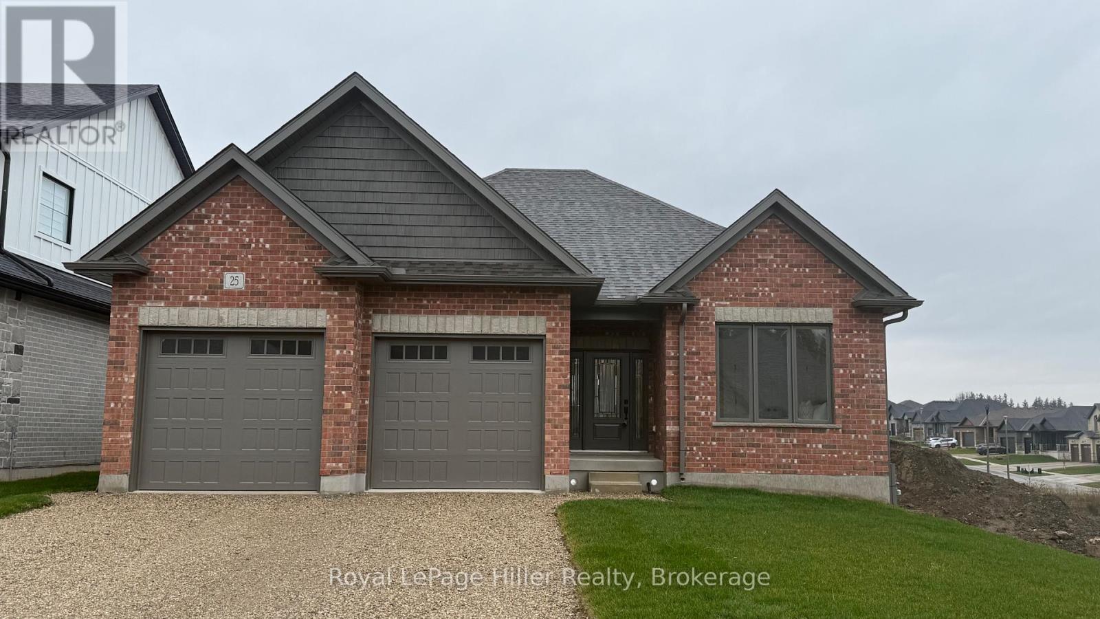 25 AVERY PLACE