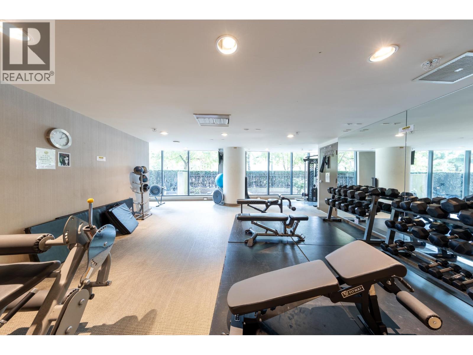 2501 8 SMITHE MEWS, Vancouver