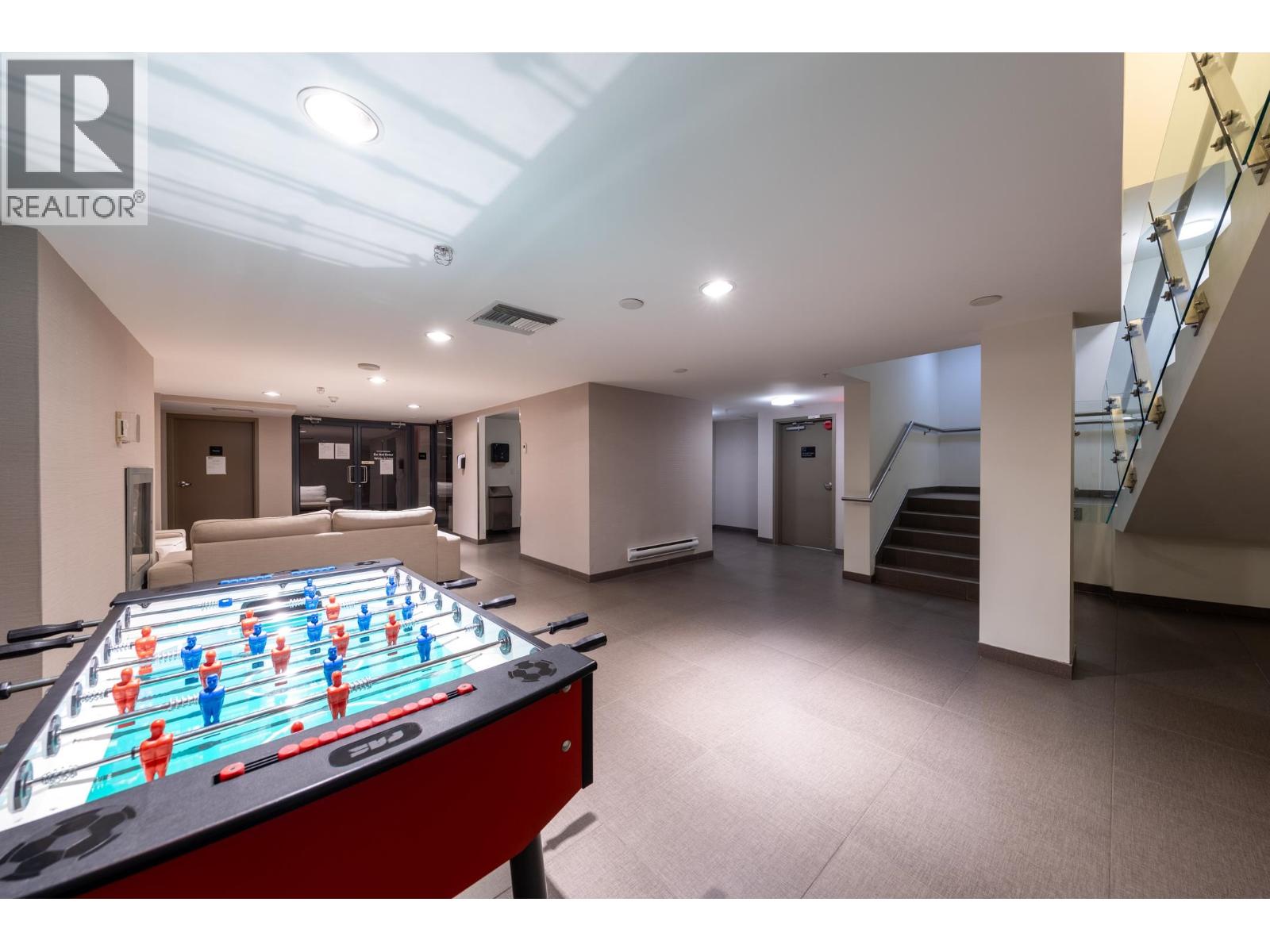 2501 8 SMITHE MEWS, Vancouver