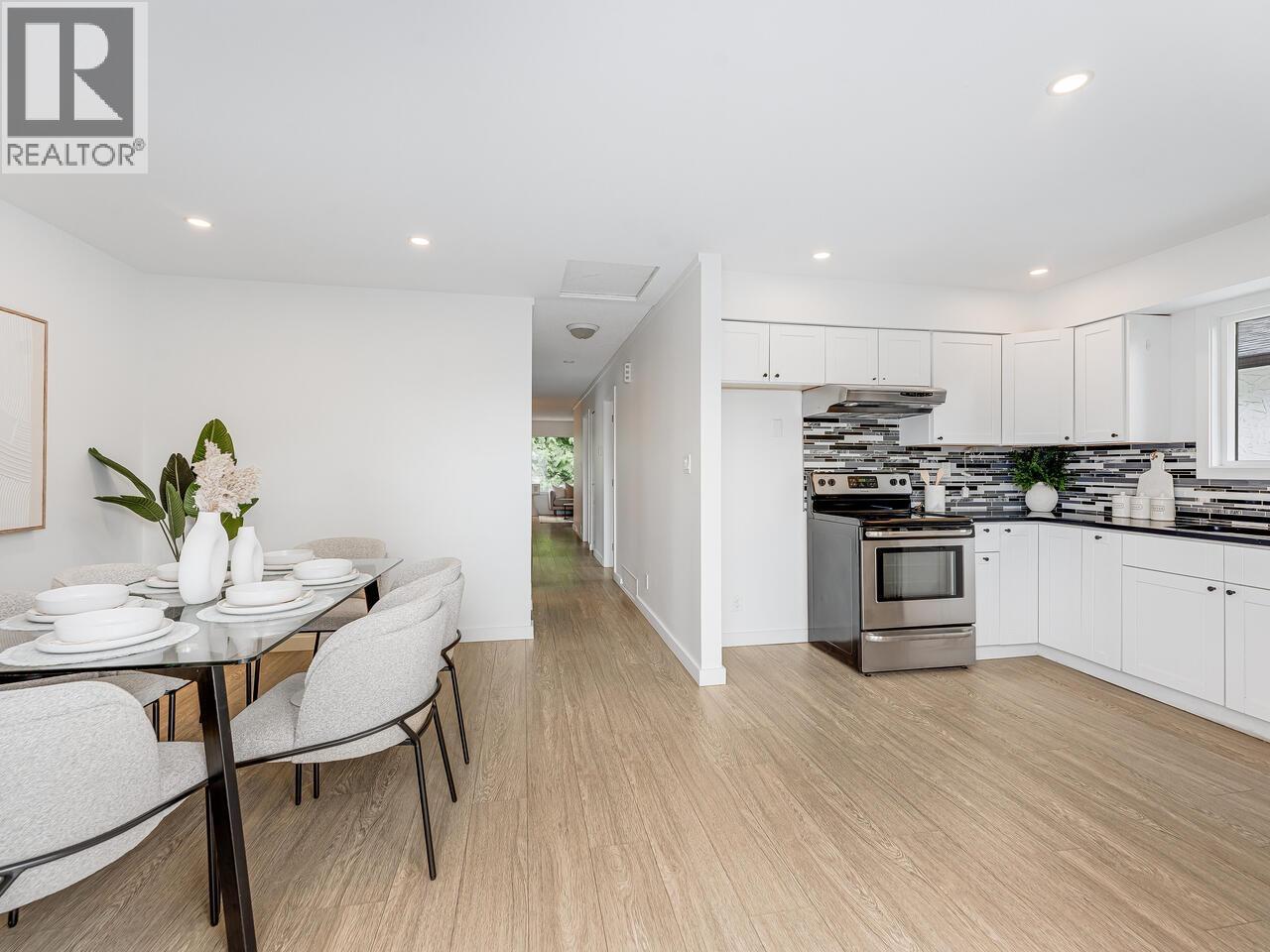 1732 PRAIRIE AVENUE, Port Coquitlam