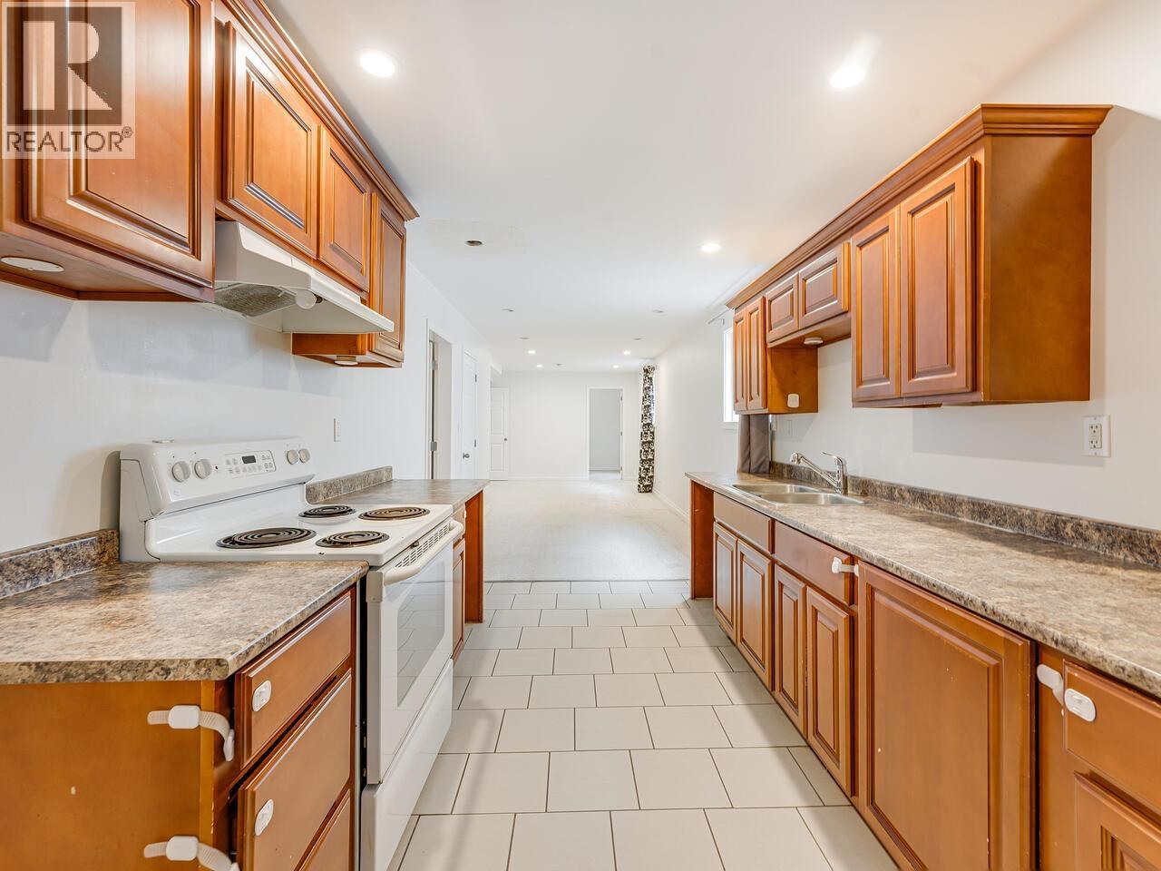 1732 PRAIRIE AVENUE, Port Coquitlam