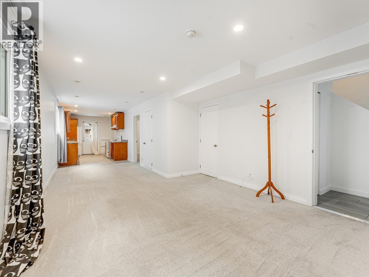 1732 PRAIRIE AVENUE, Port Coquitlam
