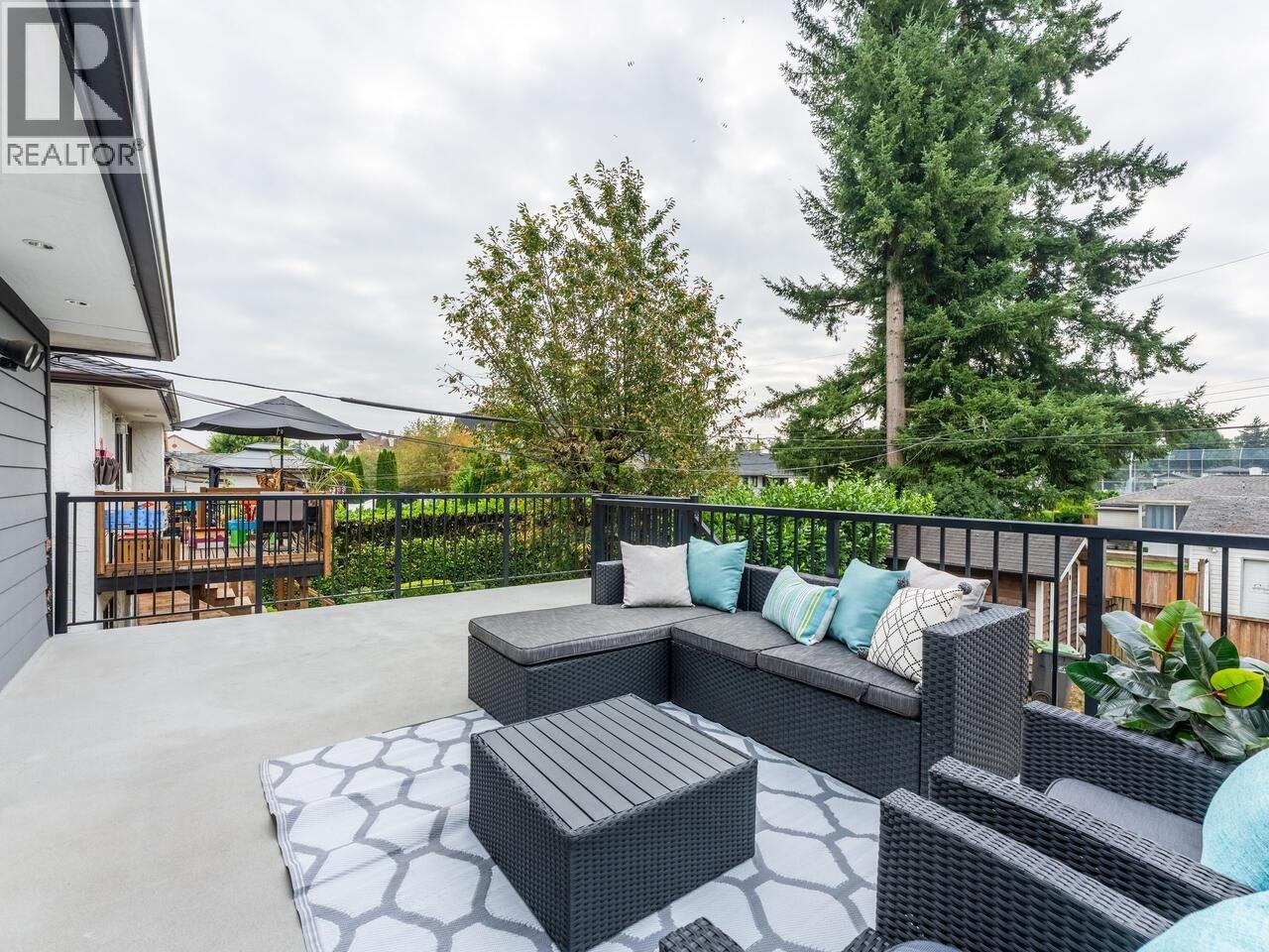 1732 PRAIRIE AVENUE, Port Coquitlam