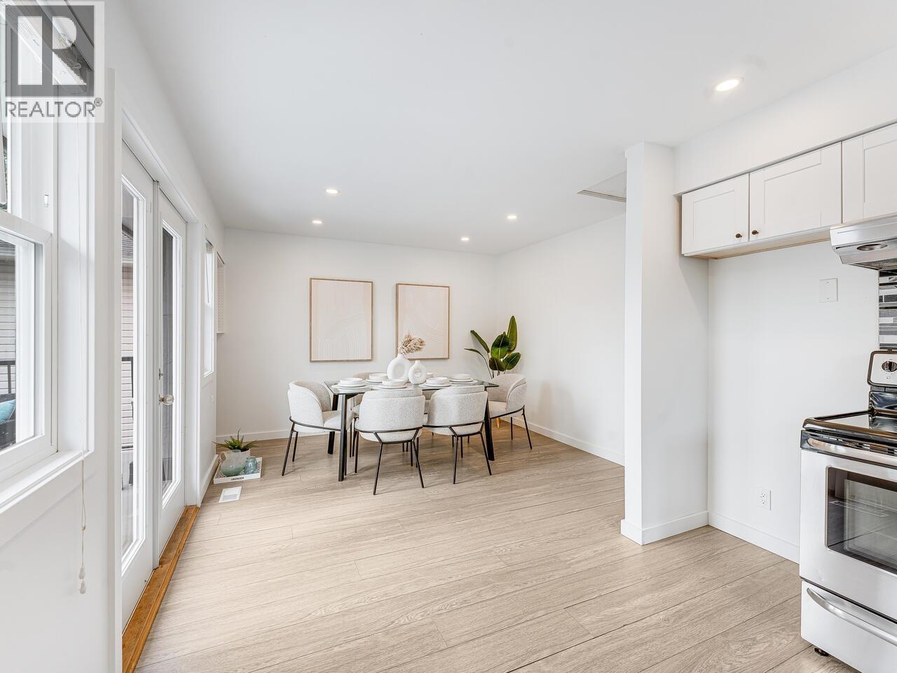 1732 PRAIRIE AVENUE, Port Coquitlam
