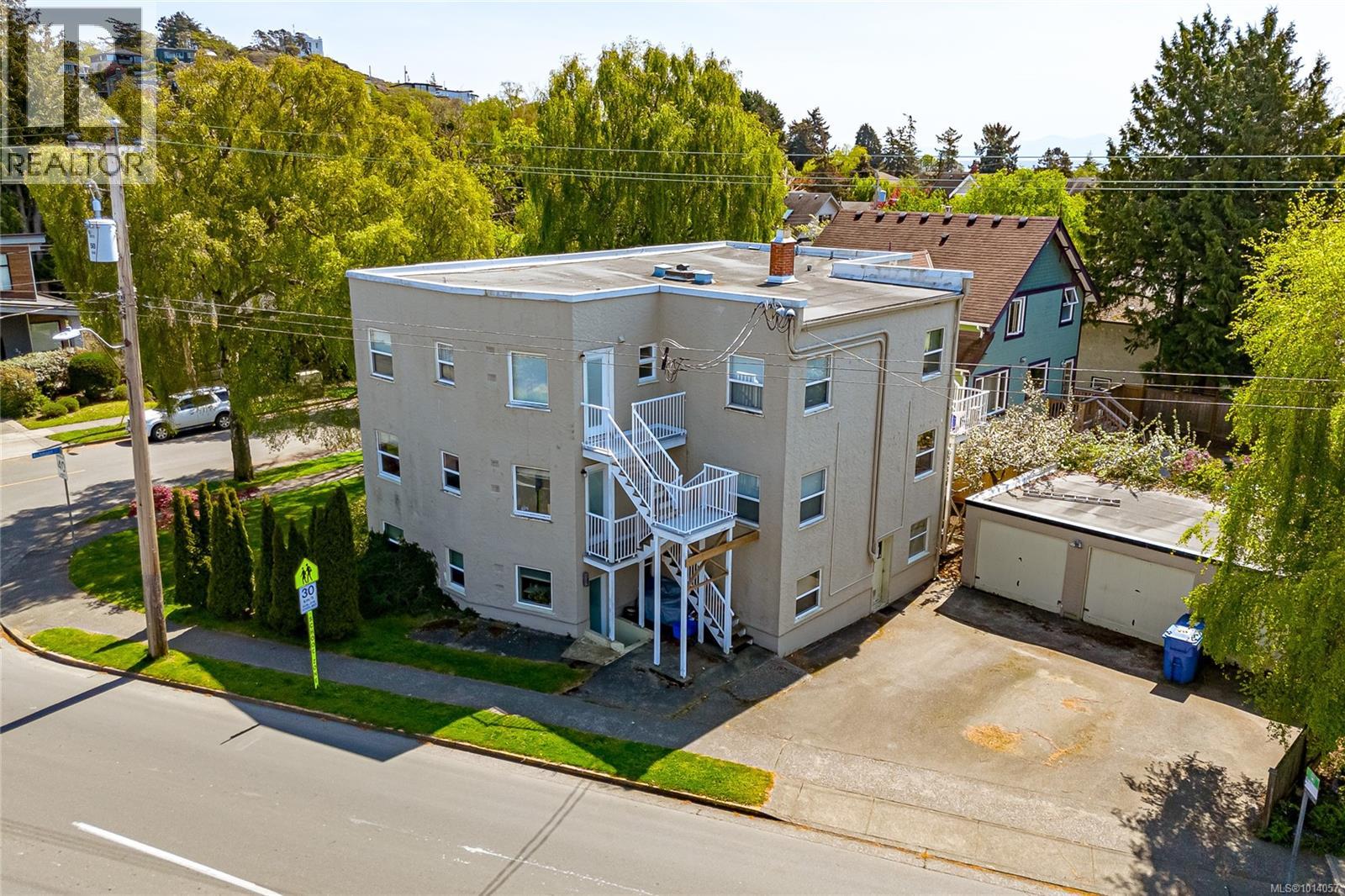 370 Richmond Ave, Victoria