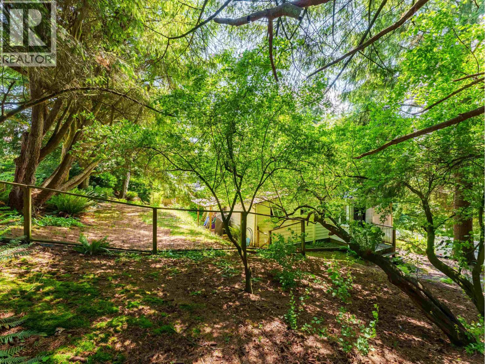 4150 DOLLARTON HIGHWAY, North Vancouver