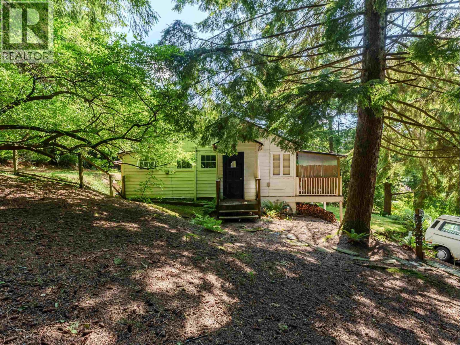 4150 DOLLARTON HIGHWAY, North Vancouver