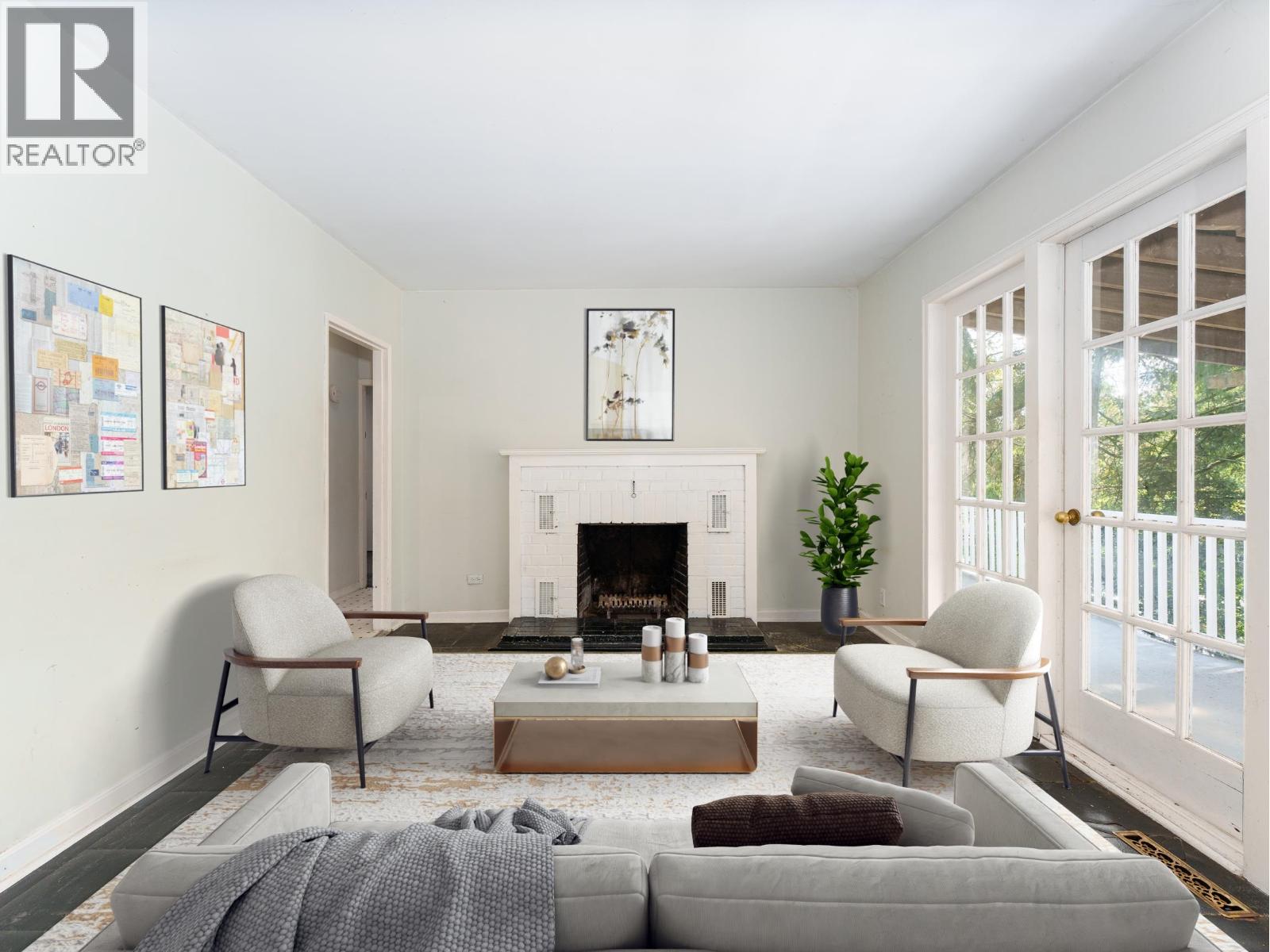 4150 DOLLARTON HIGHWAY, North Vancouver