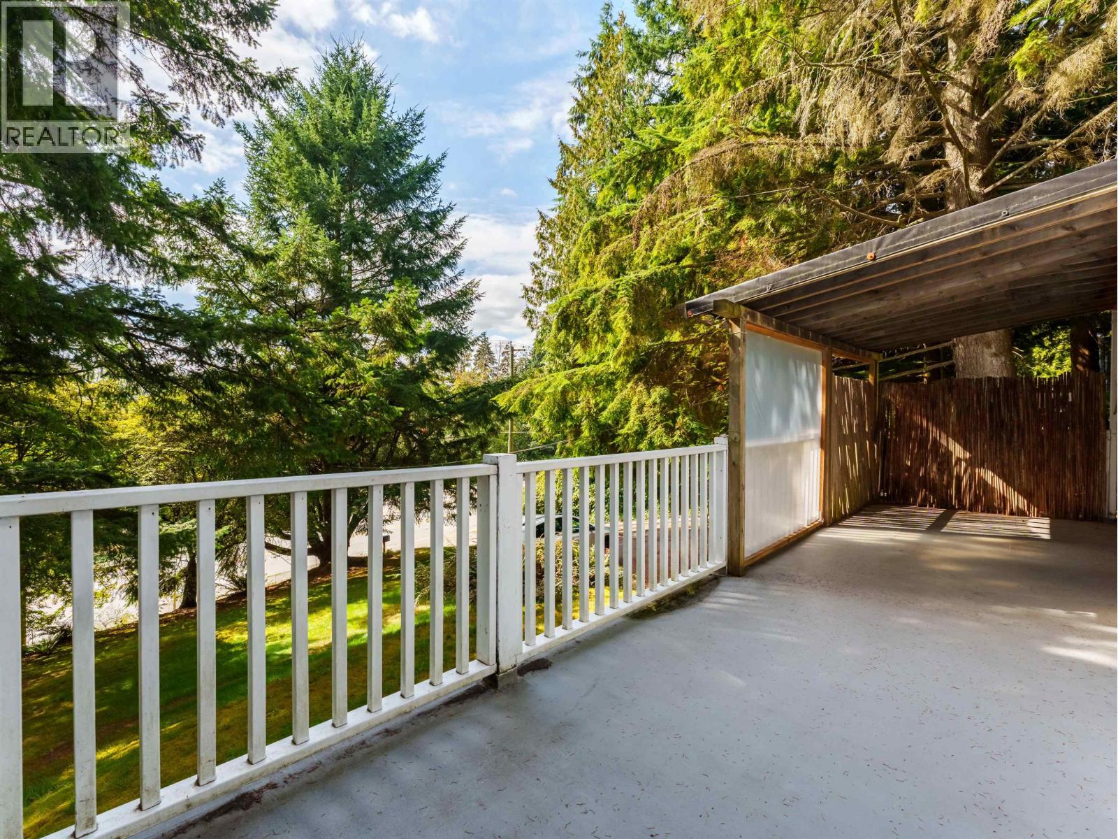 4150 DOLLARTON HIGHWAY, North Vancouver