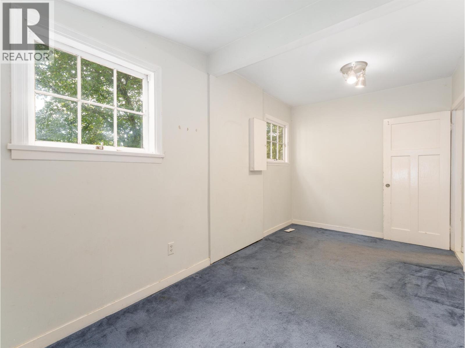 4150 DOLLARTON HIGHWAY, North Vancouver