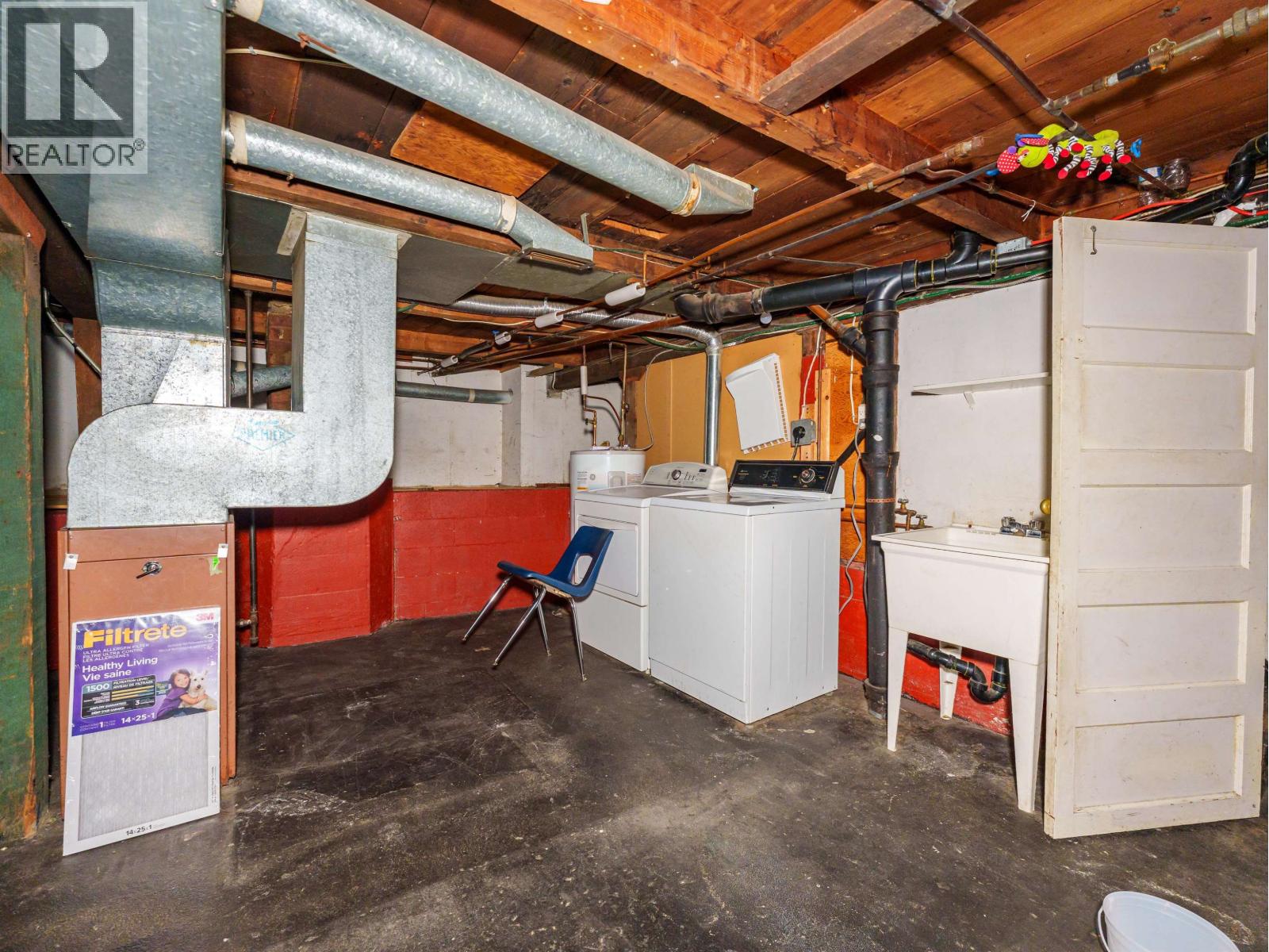 4150 DOLLARTON HIGHWAY, North Vancouver