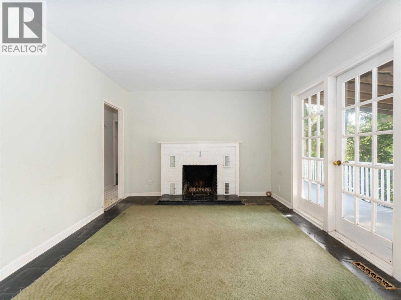 4150 DOLLARTON HIGHWAY, North Vancouver