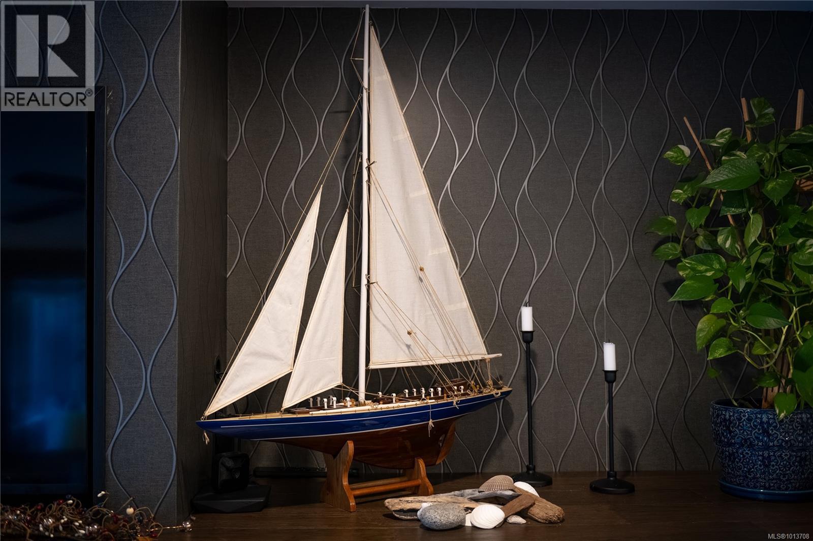 6073 Pleasant Valley Way, Nanaimo