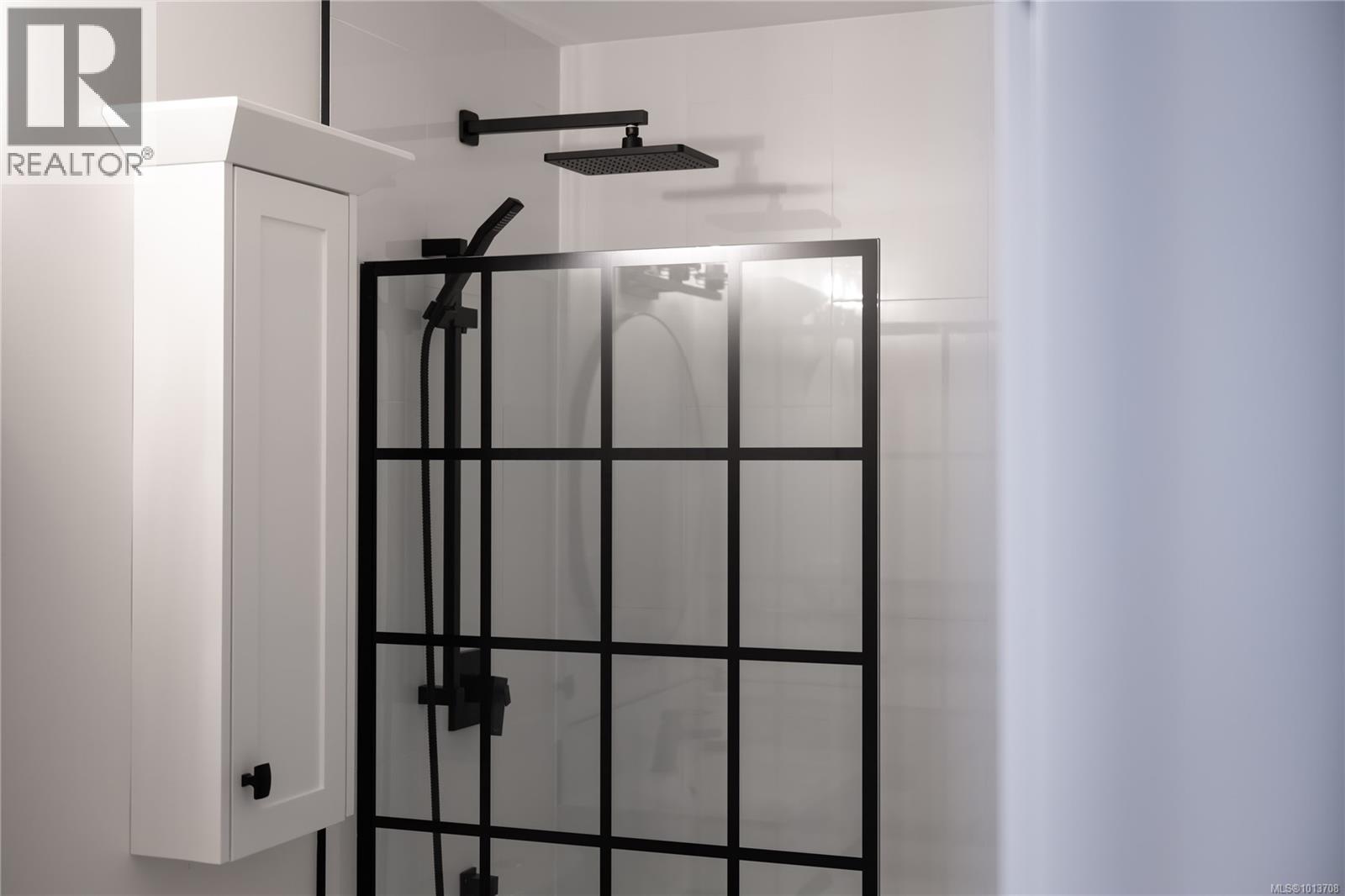 6073 Pleasant Valley Way, Nanaimo