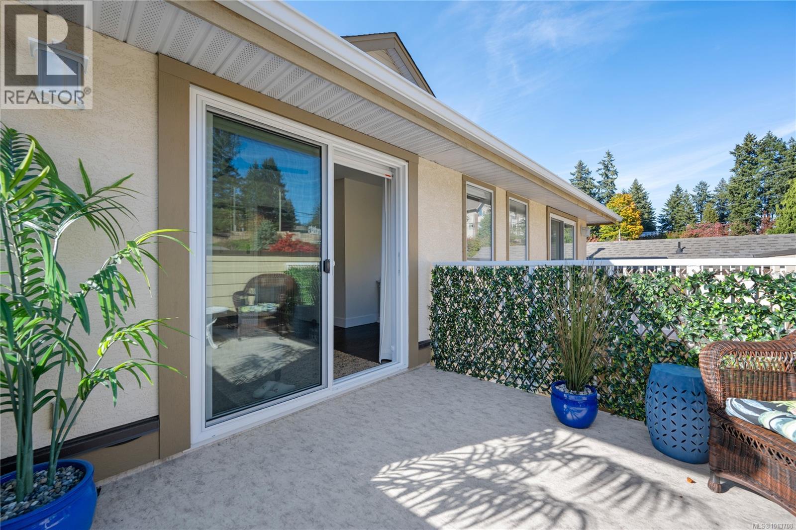 6073 Pleasant Valley Way, Nanaimo