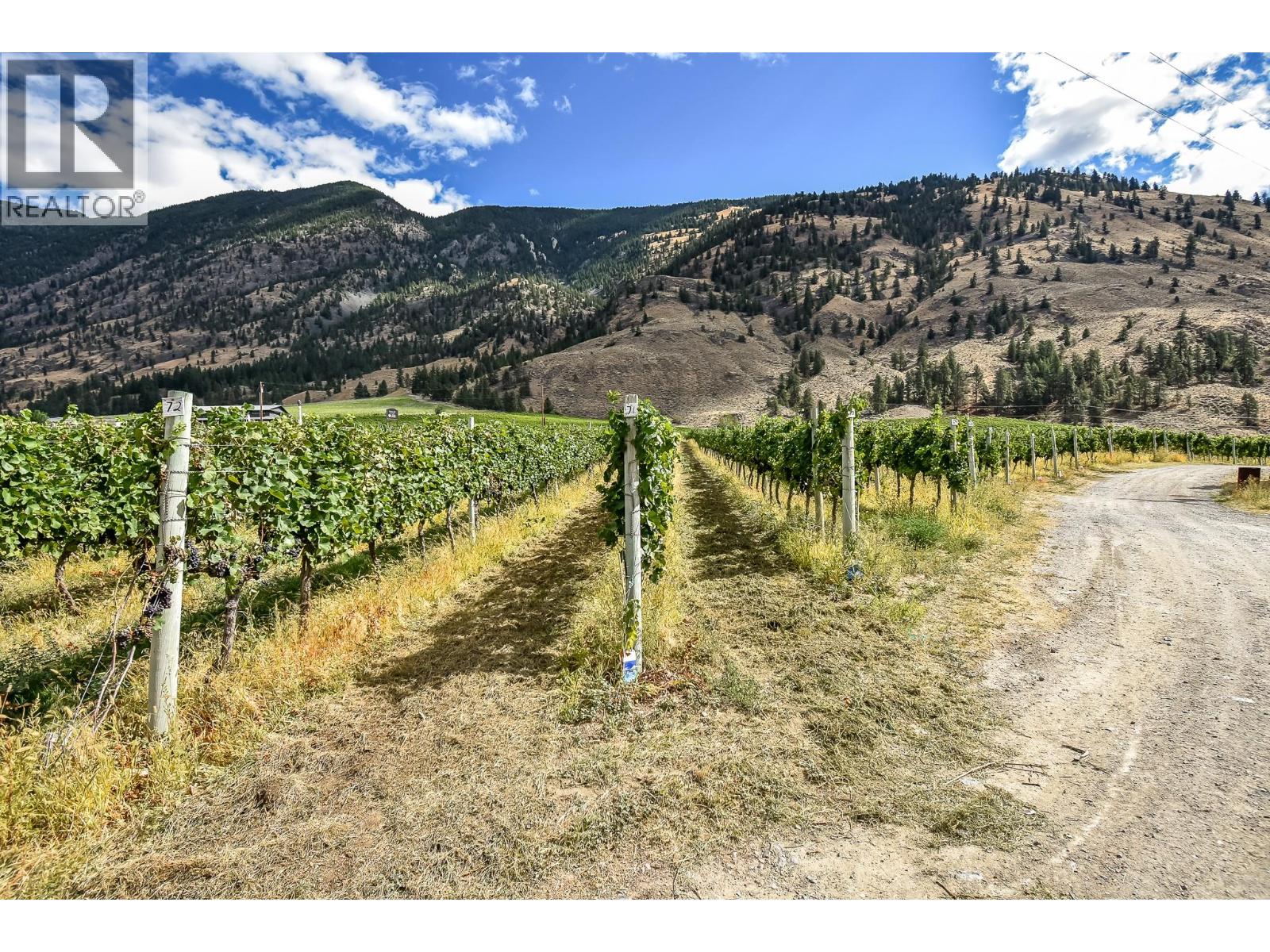 1143 Highway 3, Cawston