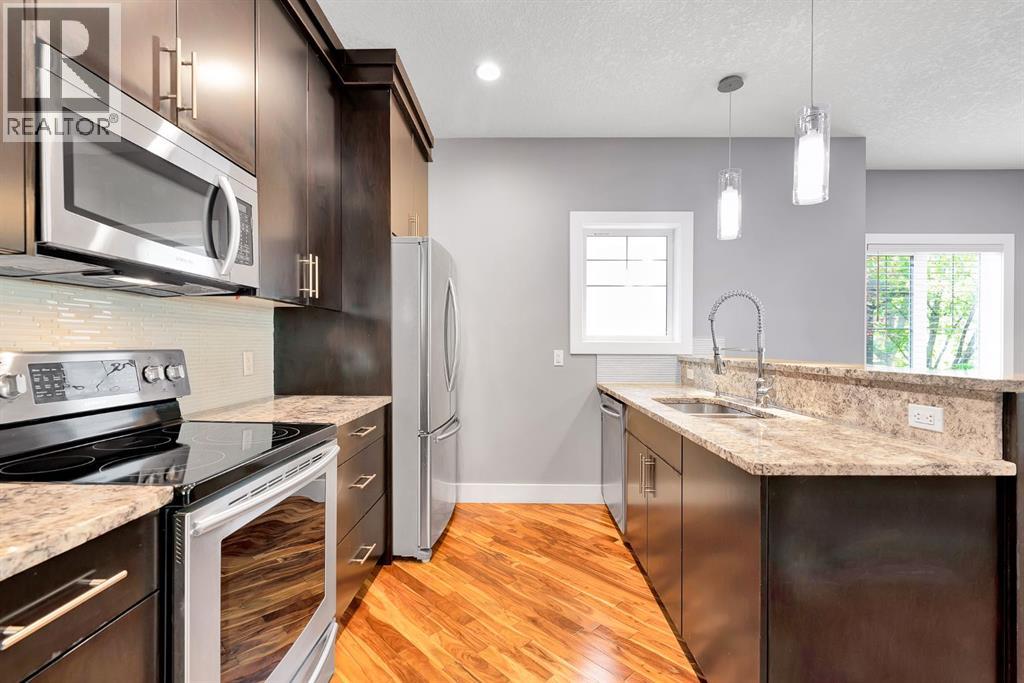 Single Family House for Sale in    Avenue NE Crescent Heights Calgary 