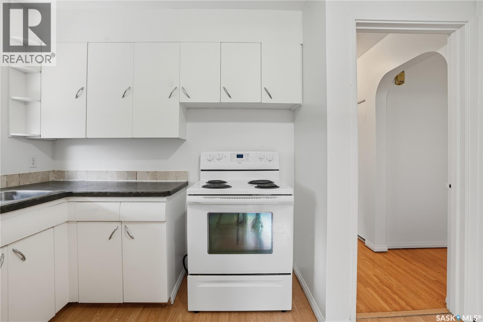 Single Family House Bungalow for Sale in  Horace STREET Regina 