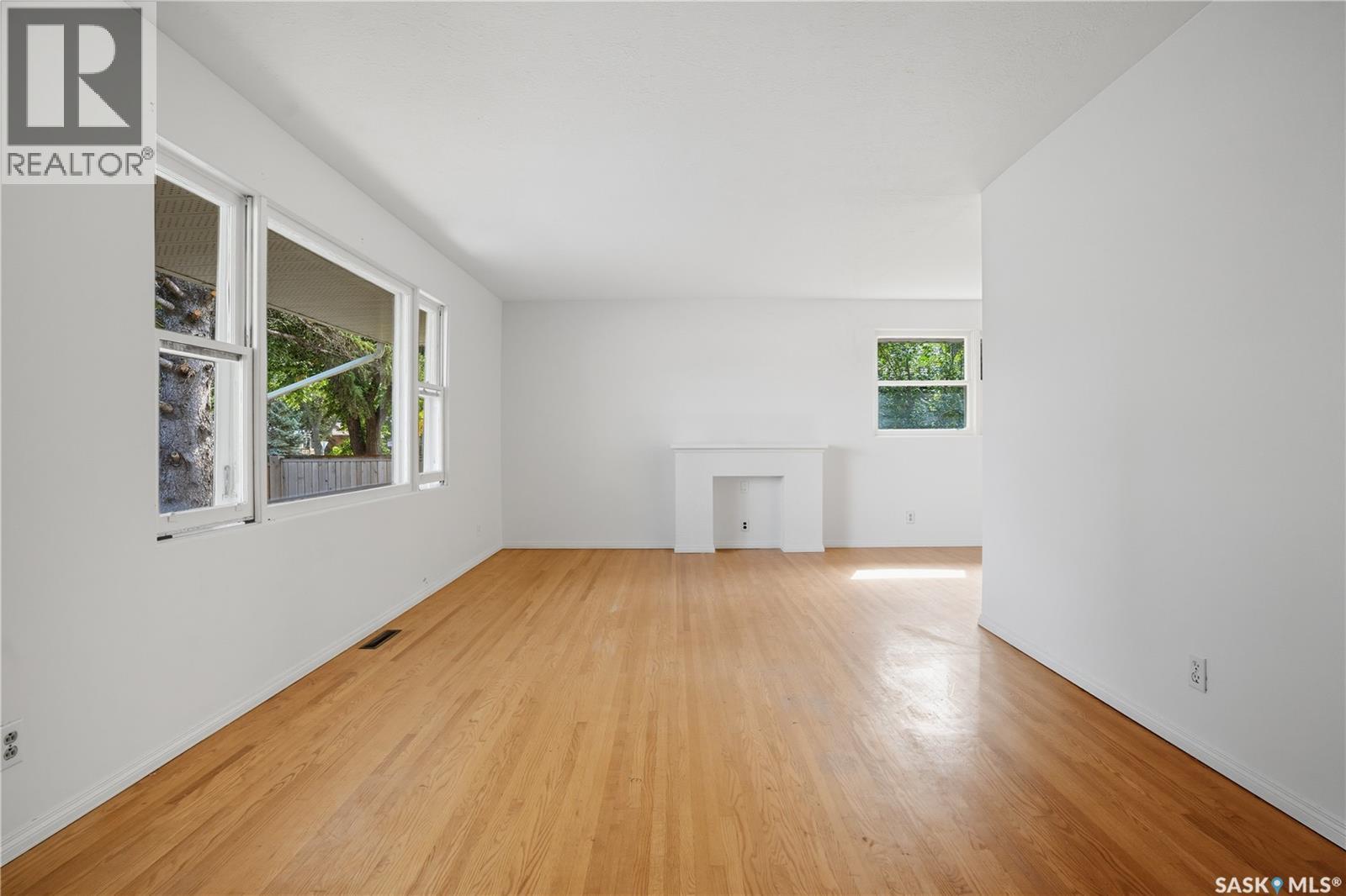 Single Family House Bungalow for Sale in  Horace STREET Regina 
