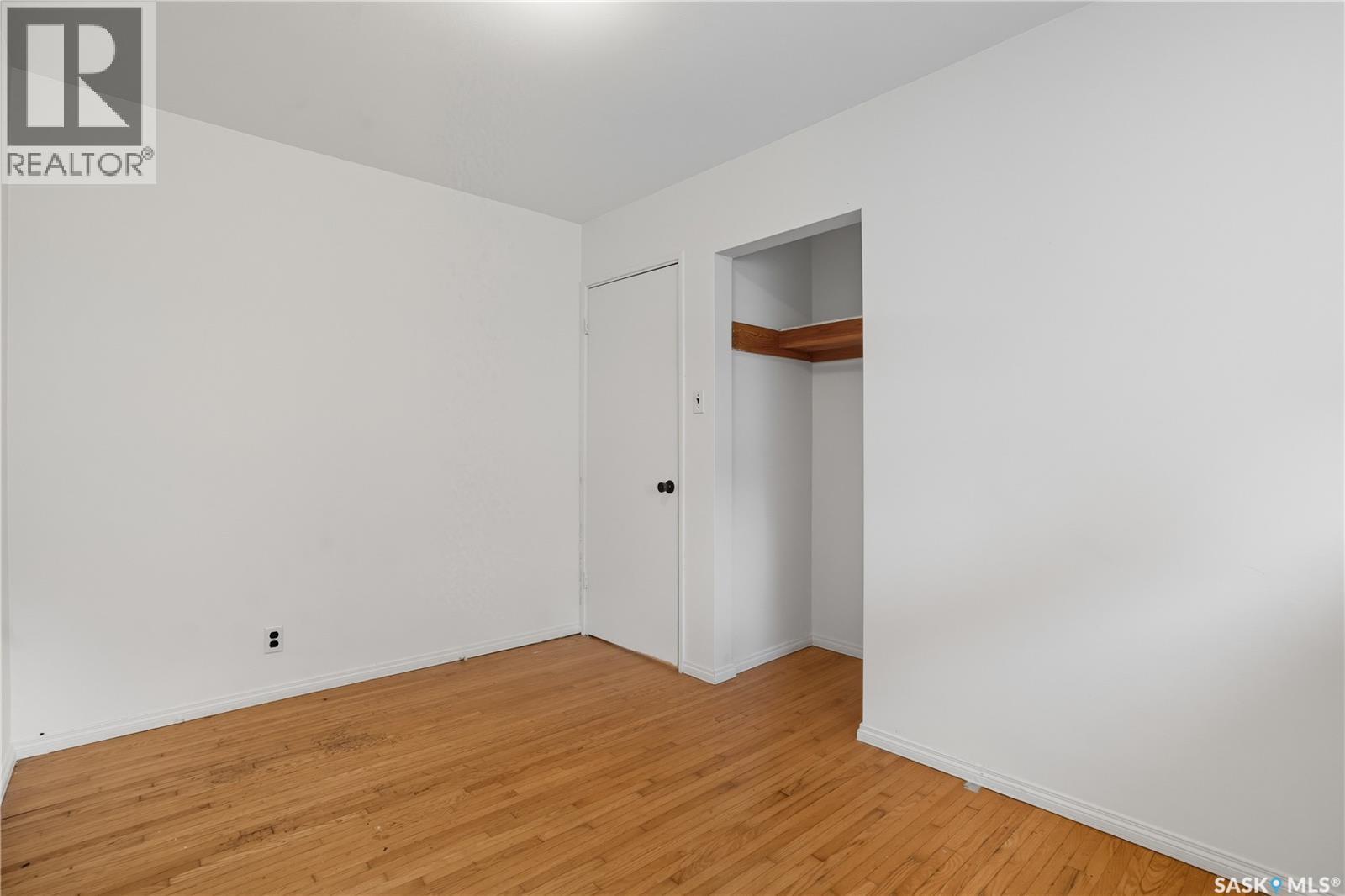 Single Family House Bungalow for Sale in  Horace STREET Regina 