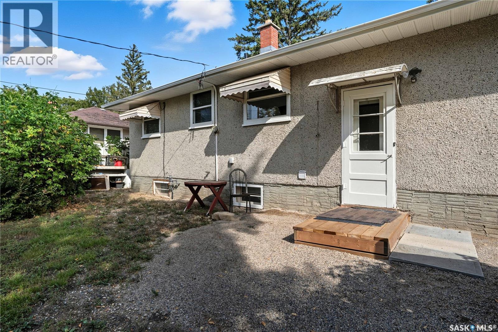 Single Family House Bungalow for Sale in  Horace STREET Regina 