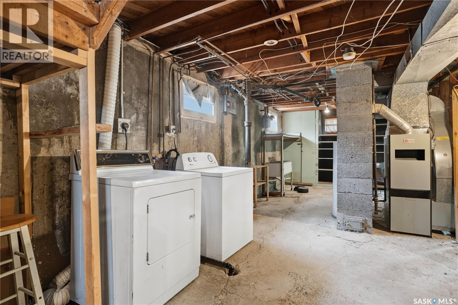 Single Family House Bungalow for Sale in  Horace STREET Regina 