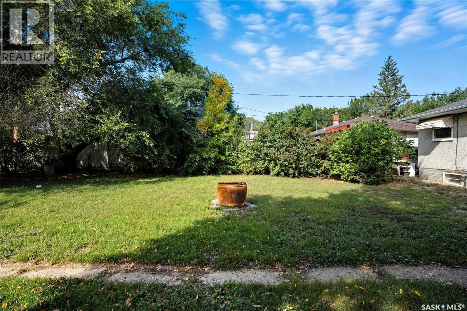 Single Family House Bungalow for Sale in  Horace STREET Regina 