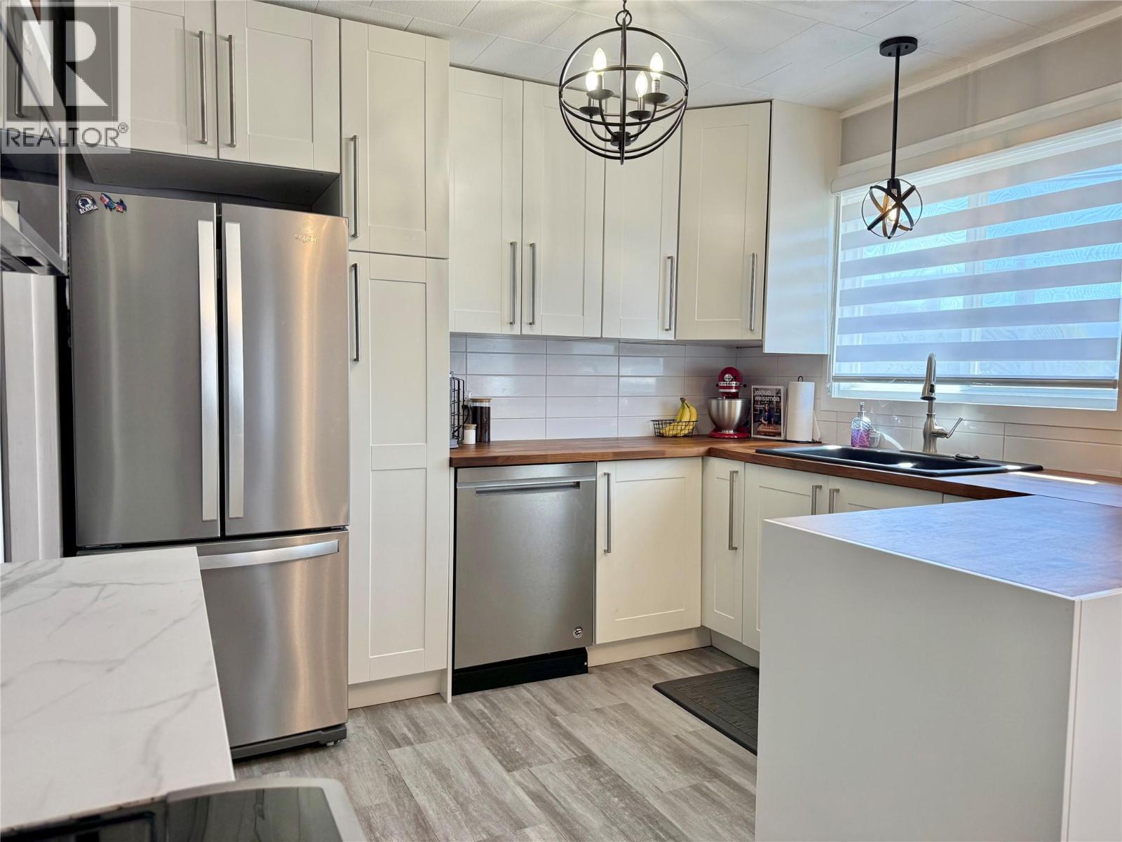 1971 75 Avenue, Grand Forks