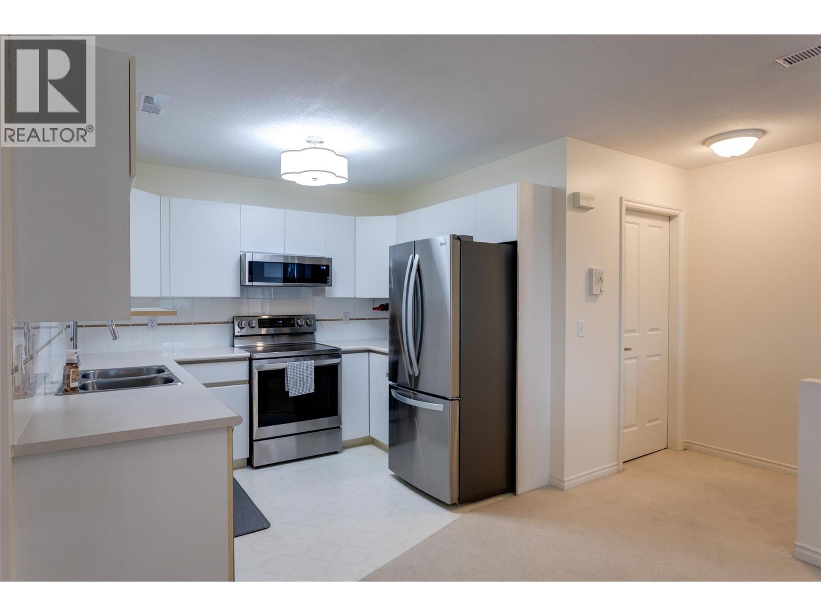 213 2350 Stillingfleet Road, Kelowna