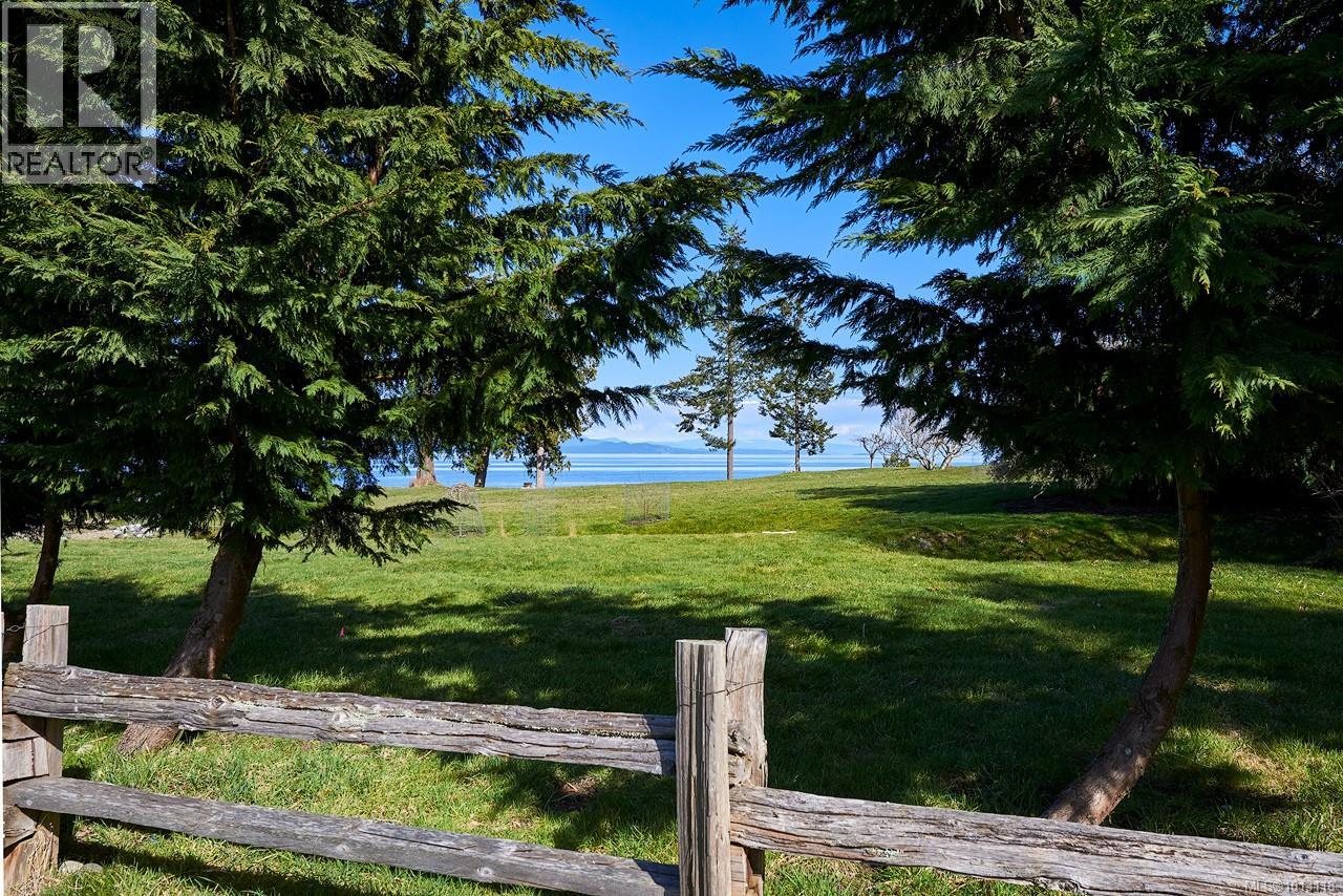 45 5251 Island Hwy W, Qualicum Beach