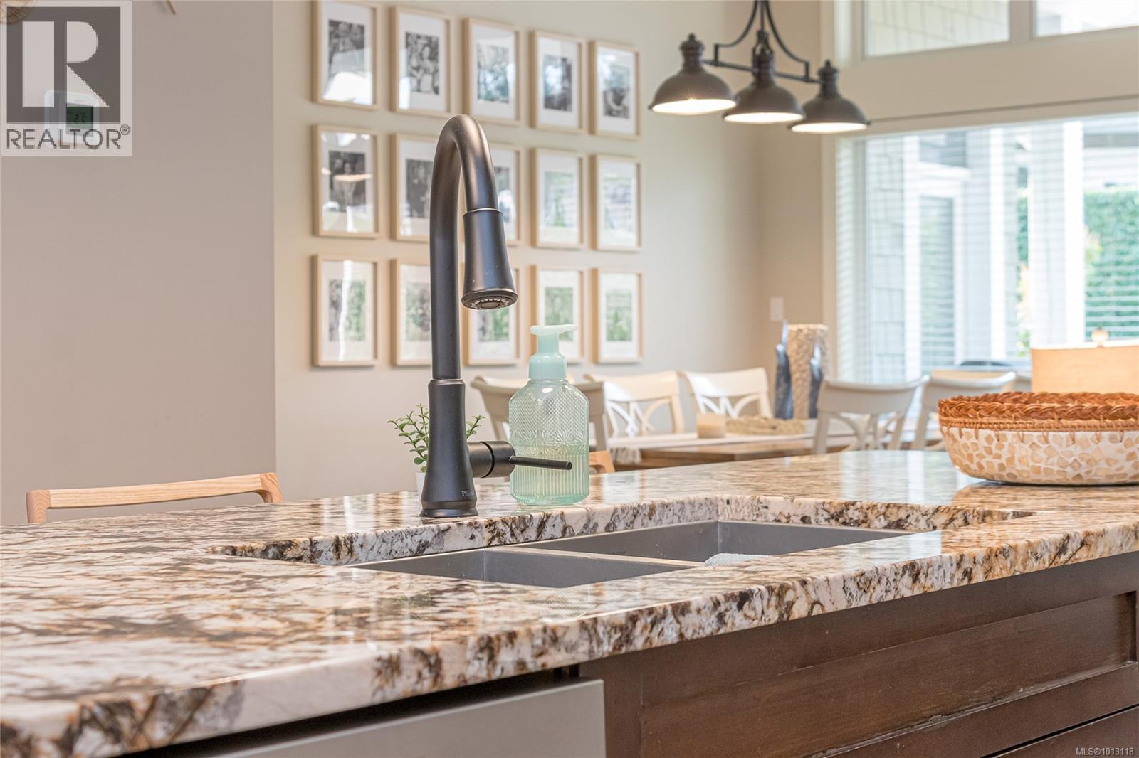 45 5251 Island Hwy W, Qualicum Beach