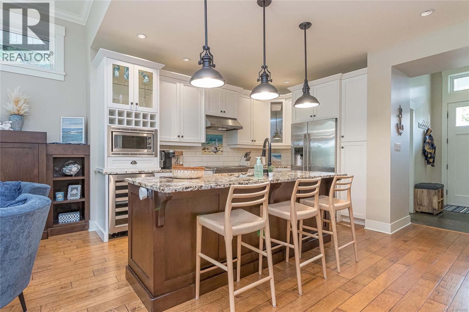 45 5251 Island Hwy W, Qualicum Beach