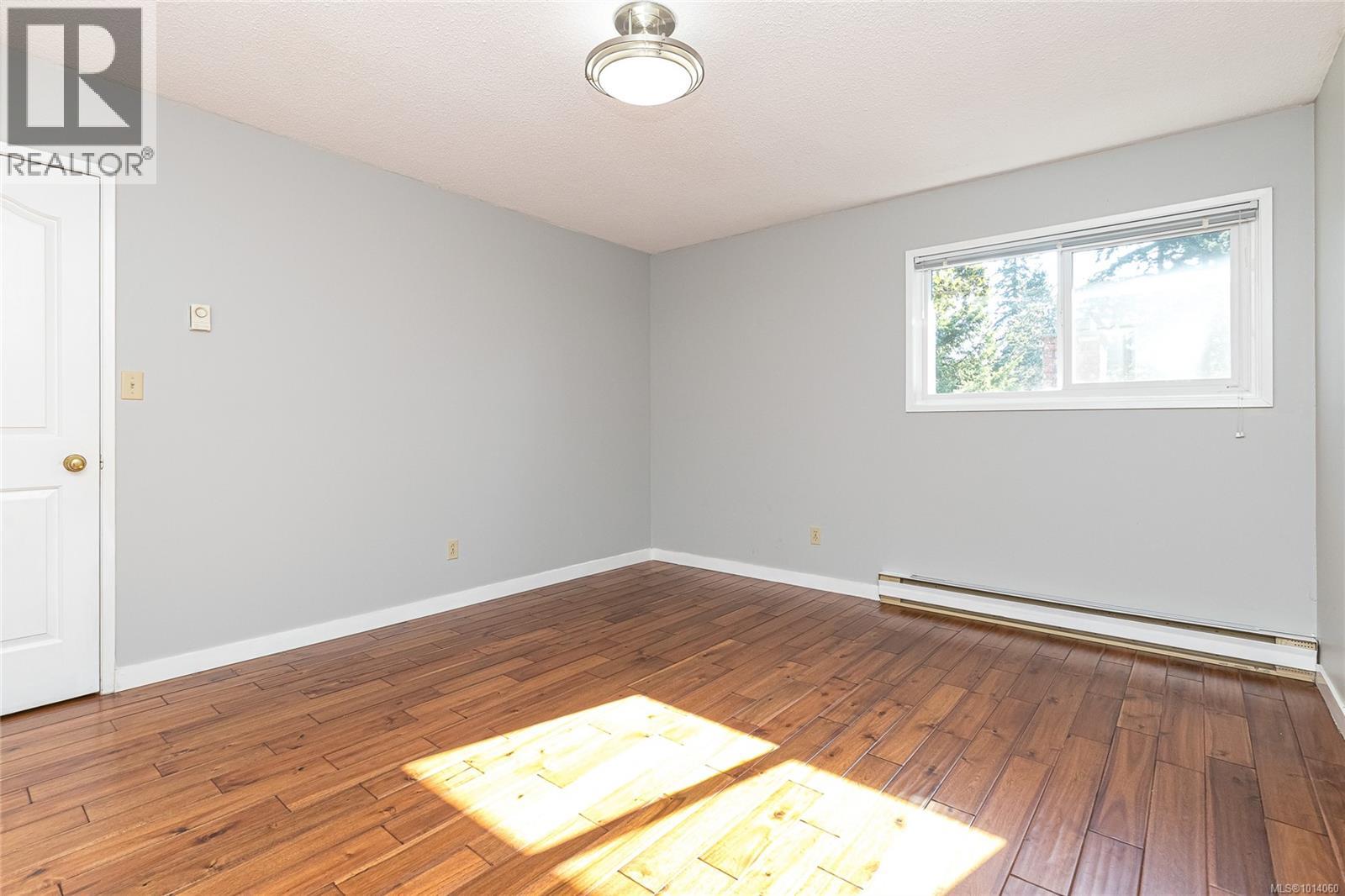 4166 Crosshaven Close, Saanich